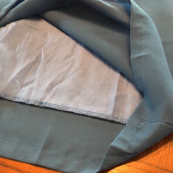 NWT Blue Ruffle sleeve Dress - Picture 9 of 14